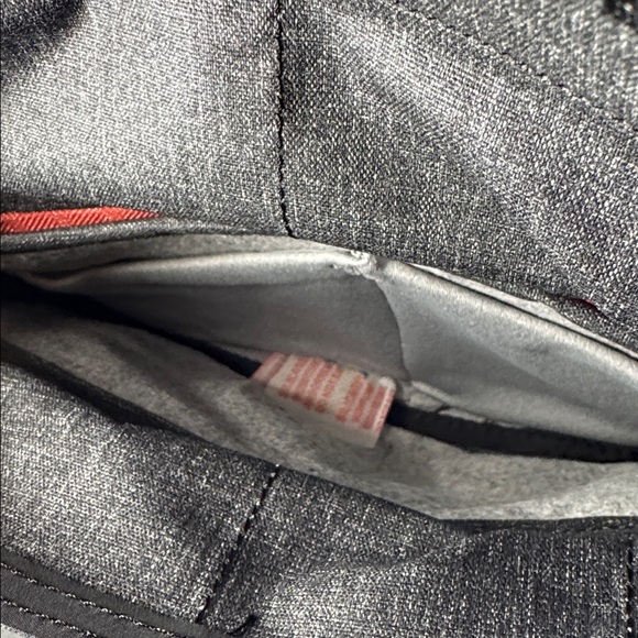 Peak Design Field Pouch SPECIAL EDITION Travel Camera Bag - Picture 8 of 8